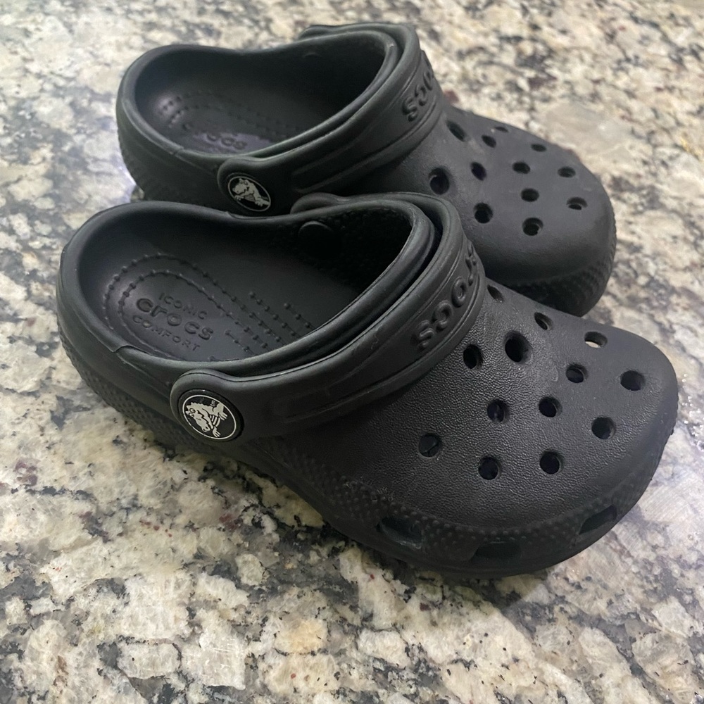 BLACK TODDLER CROCS- size 9